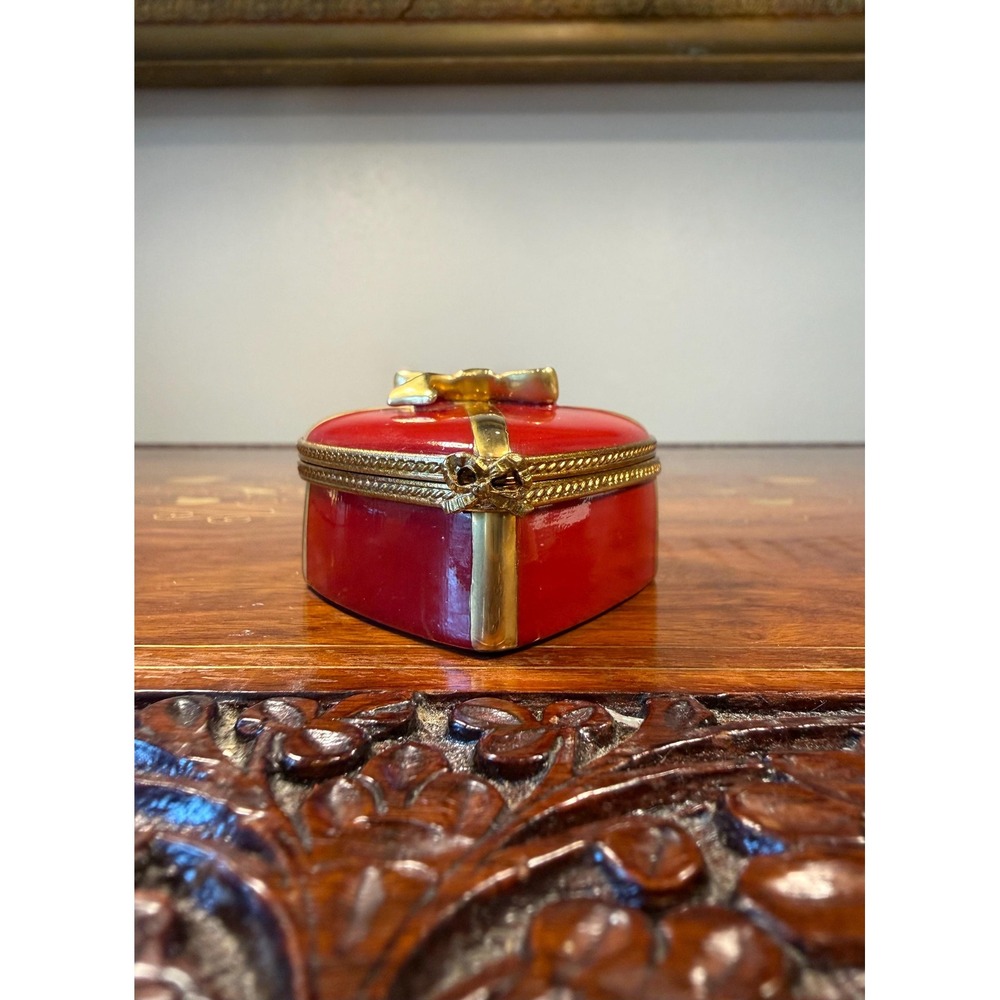 Vintage Rochard Limoges Heart Chocolate Box • Hand Painted Porcelain Trinket Box - Picture 12 of 17